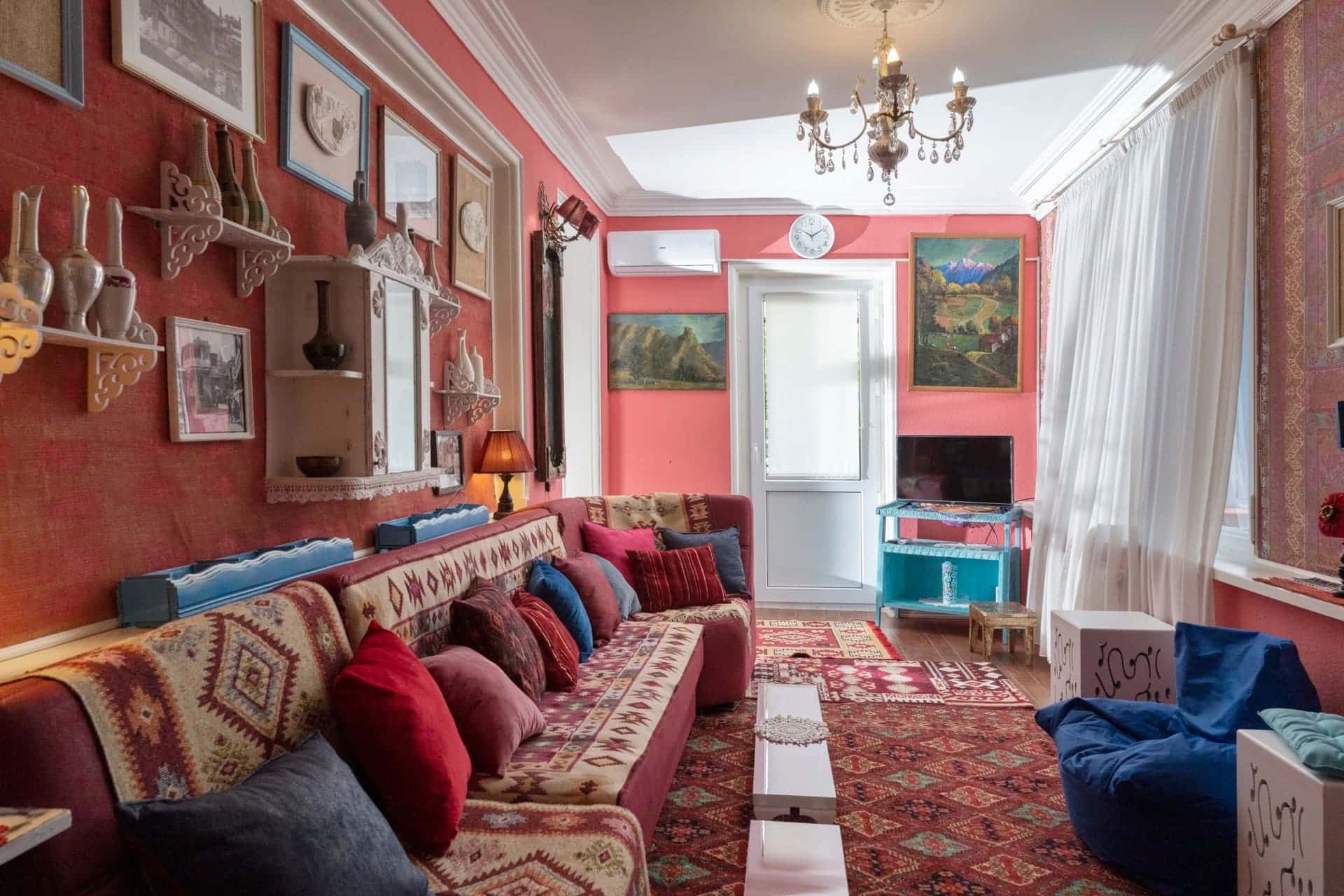 Bed in 10-Bed Male Dormitory Room at Elia Boutique Hostel in Tbilisi