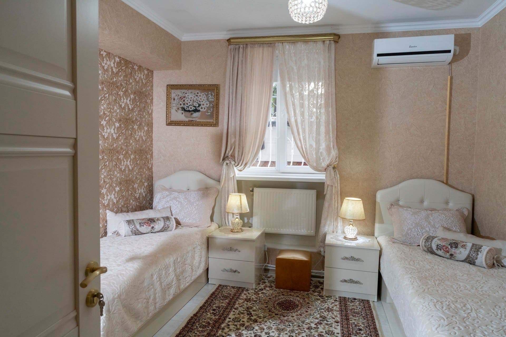 Deluxe Double or Twin Room with a Private Lounge Area at Elia Boutique Hostel, Tbilisi
